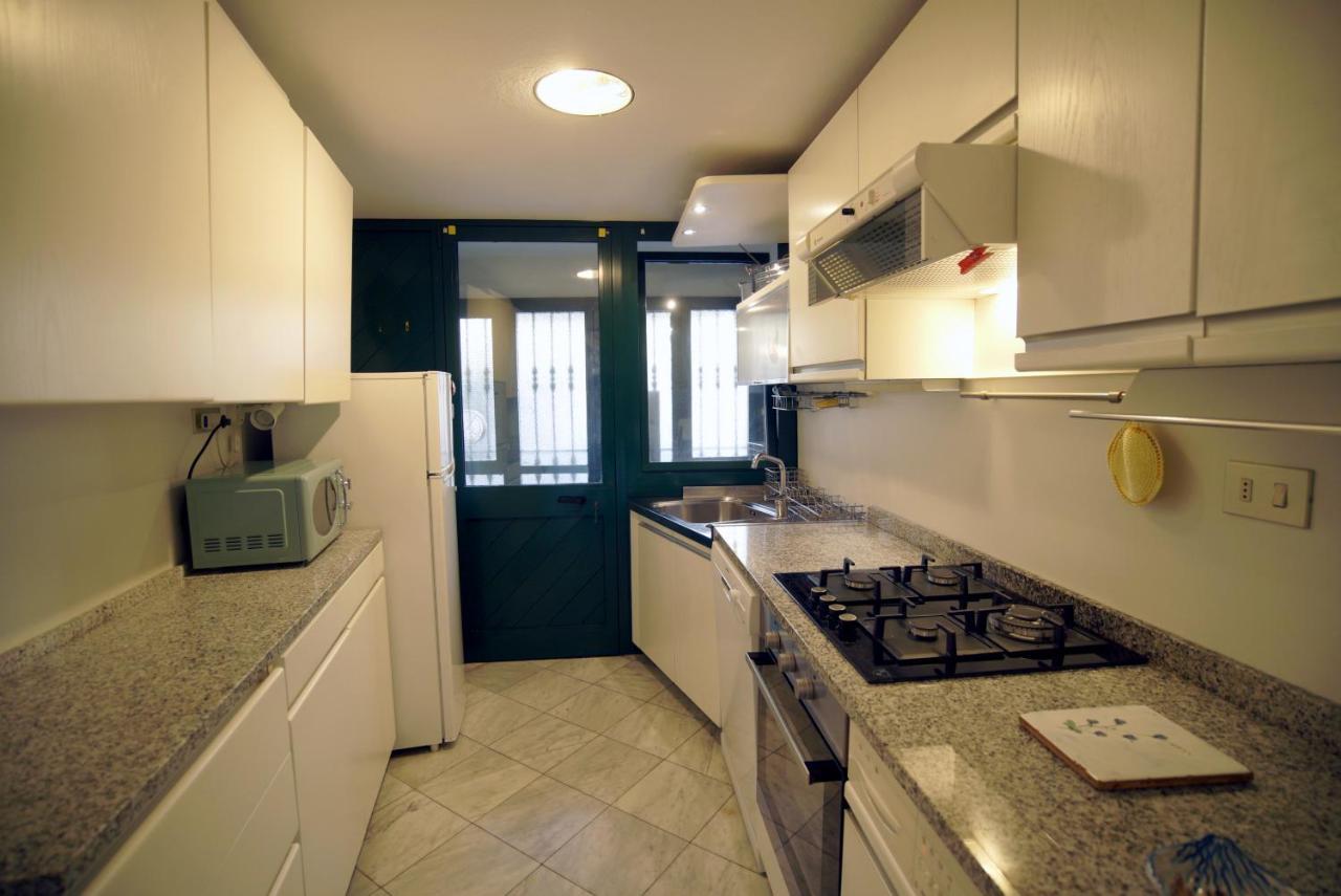 Вилла Borgo Antico - Casa Delle Onde Телларо Экстерьер фото